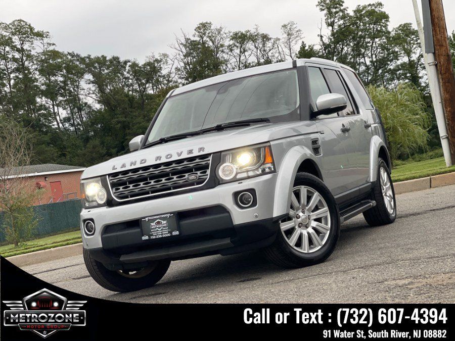 Used 2014 Land Rover LR4 AWD/4WD image 26