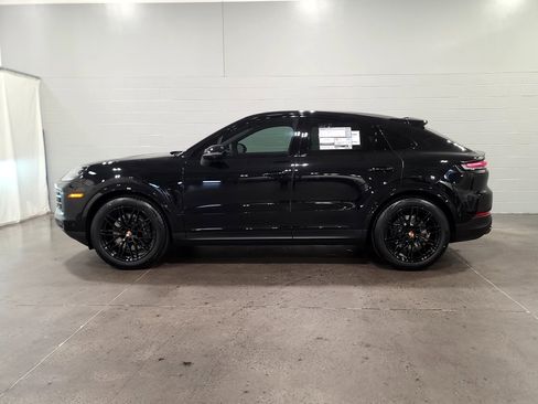 New 2026 Porsche Cayenne Coupe image 2