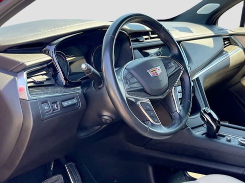 Used 2022 Cadillac XT5 Sportv w/ Technology Package AWD/4WD image 9