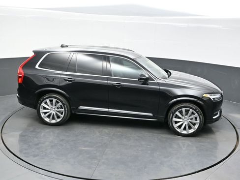 Used 2024 Volvo XC90 B6 Ultimate w/ Lounge Package image 35