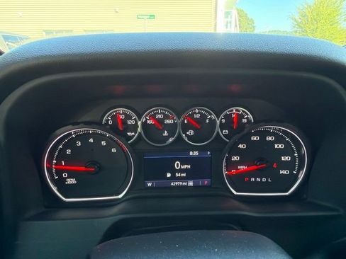 Used 2022 Chevrolet Silverado 2500 LT w/ Convenience Package AWD/4WD image 17