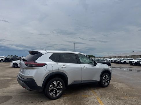 Used 2023 Nissan Rogue SV FWD image 21