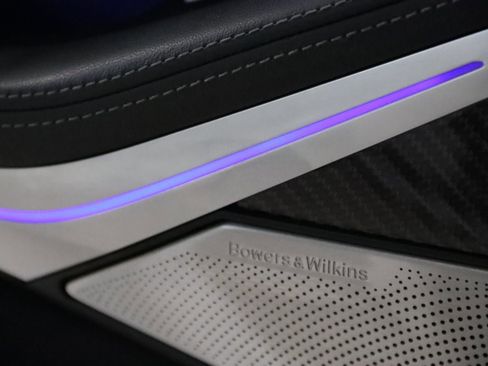 Used 2024 BMW X7 M60i image 44