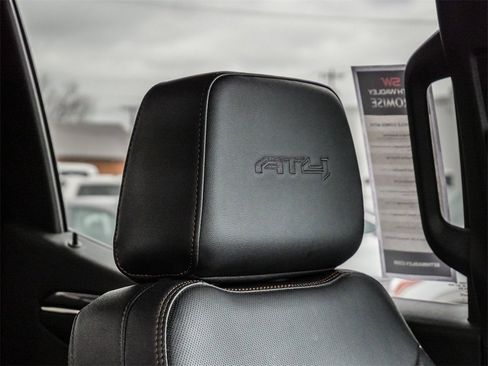 Used 2023 GMC Sierra 1500 AT4 image 20