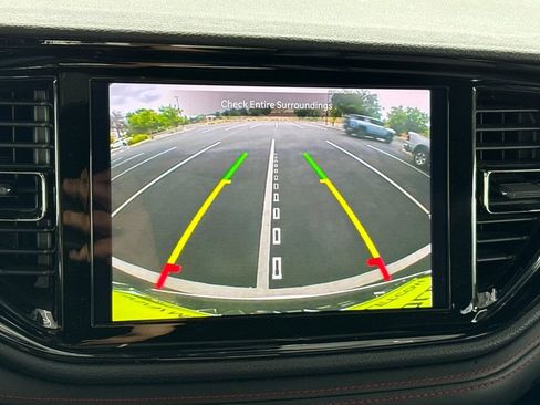 Used 2024 Dodge Durango GT RWD image 31