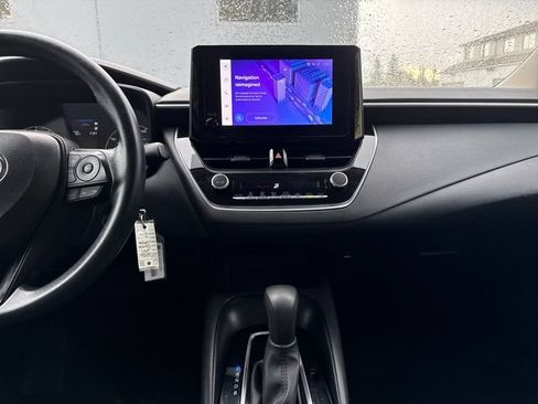 Used 2024 Toyota Corolla LE FWD image 22