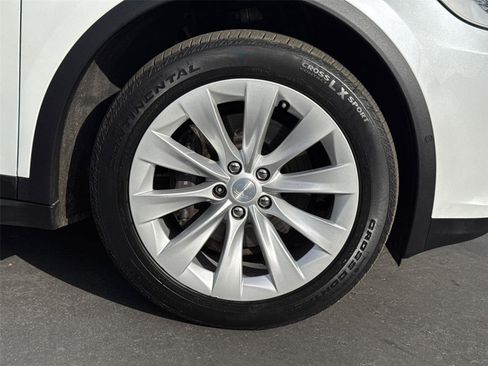 Used 2020 Tesla Model X Long Range AWD/4WD image 6