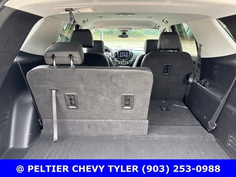 Used 2021 Chevrolet Traverse RS FWD image 20