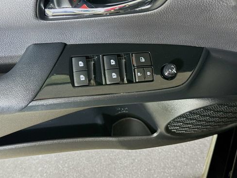 Certified 2018 Toyota Prius Two w/ Prius Two Safety Plus Package FWD image 17