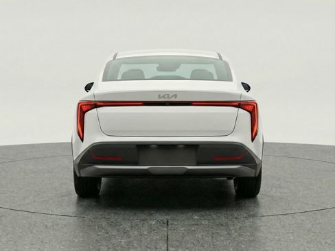 Used 2025 Kia K4 FWD image 7