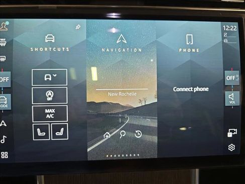 New 2025 Land Rover Range Rover SE image 24