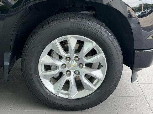Used 2023 Chevrolet Silverado 1500 Custom RWD image 9