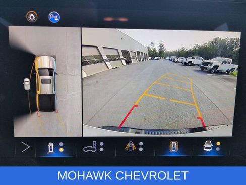 Used 2024 Chevrolet Colorado ZR2 w/ ZR2 Convenience Package III AWD/4WD image 15