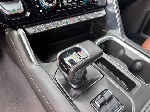 Used 2024 GMC Sierra 1500 Denali Ultimate image 18