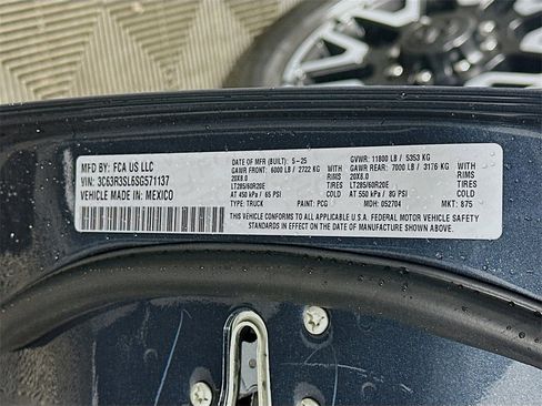 New 2025 RAM 3500 Limited image 19