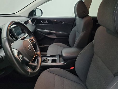 Used 2020 Kia Sorento LX w/ LX I4 Convenience Package FWD image 17