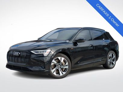 Used 2022 Audi e-tron Premium w/ Convenience Plus Package