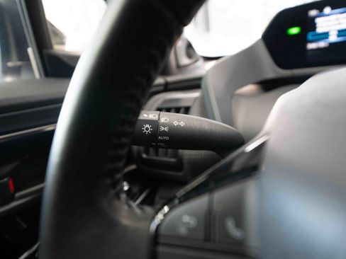 Used 2023 Toyota bZ4X Limited image 13