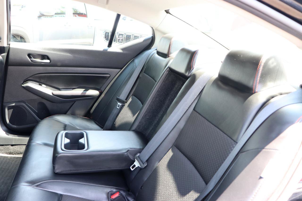 Used 2024 Nissan Altima 2.5 SR FWD image 22