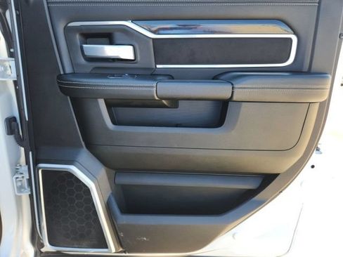 Used 2022 RAM 2500 Laramie AWD/4WD image 21