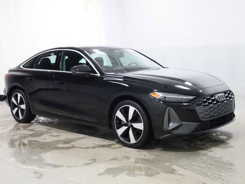 Used 2025 Audi A5 2.0T Premium Plus w/ Premium Plus image 13