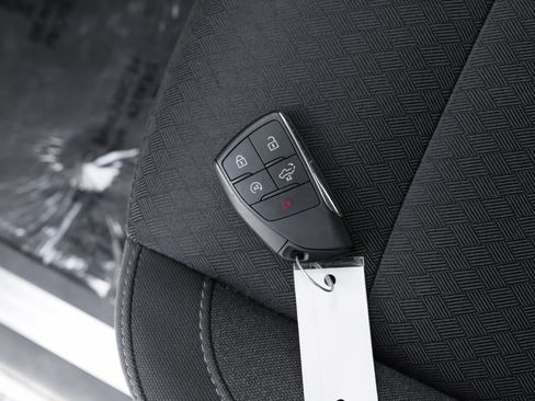 Used 2025 Chevrolet Silverado 2500 LT w/ Convenience Package image 44