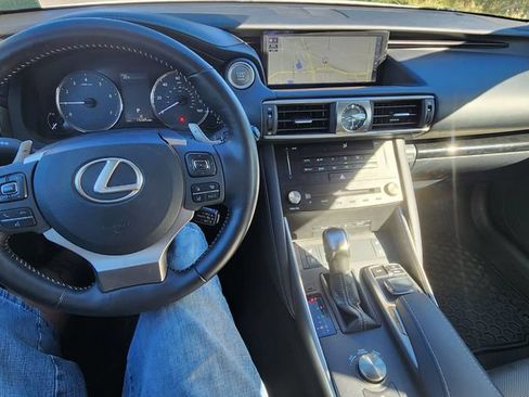 Used 2018 Lexus IS 300 F Sport AWD/4WD image 4