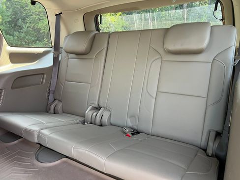 Used 2017 Chevrolet Tahoe LT AWD/4WD image 5