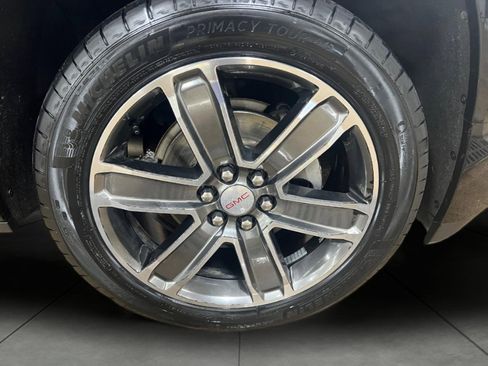 Used 2019 GMC Acadia Denali w/ Technology Package image 10