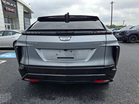 Used 2024 Cadillac Lyriq Sport w/ LPO, Floor Liner Package AWD/4WD image 5