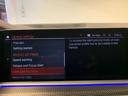 Used 2022 BMW X5 xDrive40i w/ M Sport Package image 34