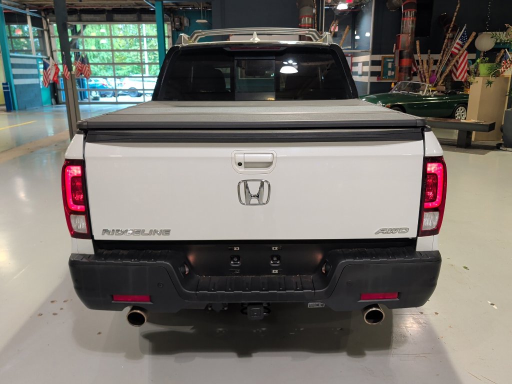 Used 2021 Honda Ridgeline Black Edition image 15