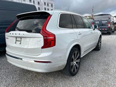 Used 2023 Volvo XC90 T8 Plus image 2