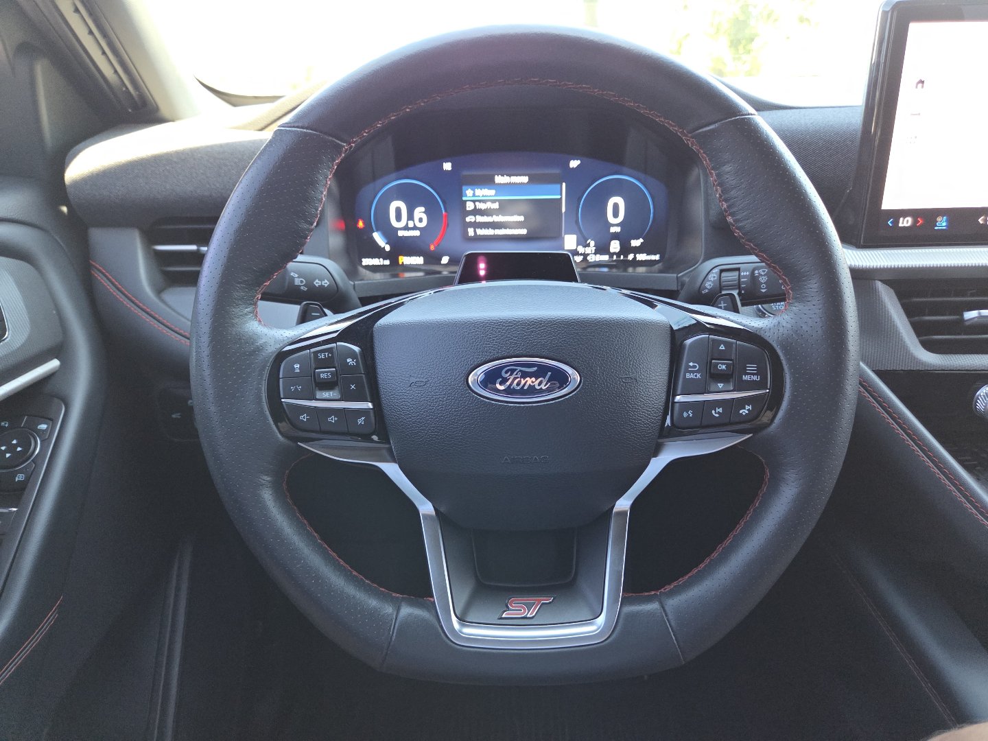 Used 2025 Ford Explorer ST w/ Sun And Sound Package RWD image 32