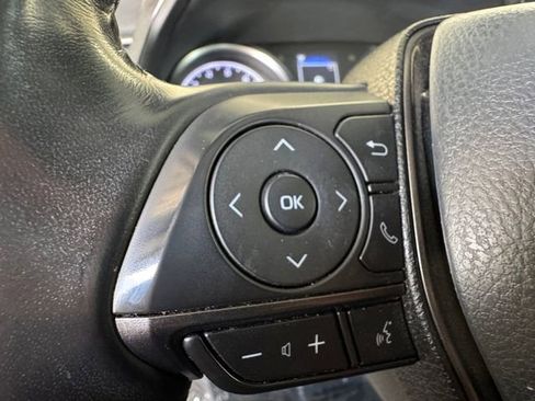 Used 2023 Toyota Camry SE image 7