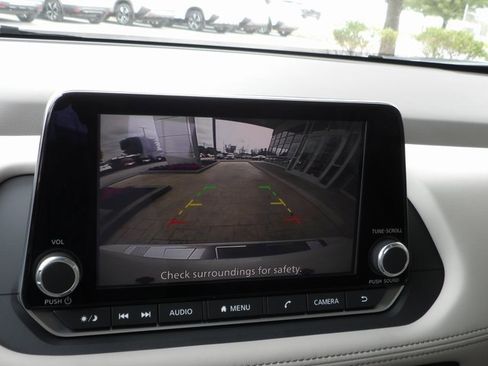 New 2025 Nissan Rogue SV image 24