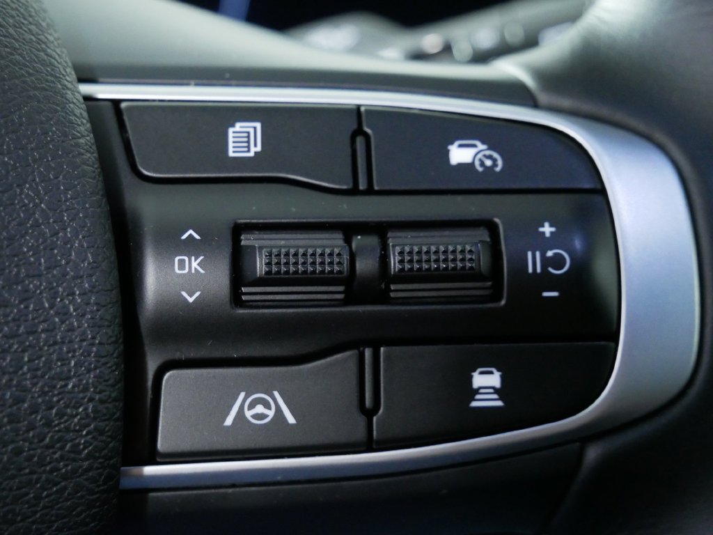 Used 2025 Kia Sportage SX AWD/4WD image 29
