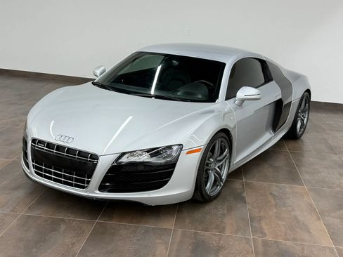 Used 2012 Audi R8 V10 AWD/4WD image 2