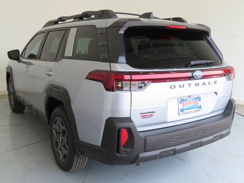 New 2026 Subaru Outback Premium image 7