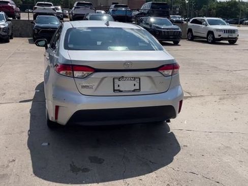 Used 2024 Toyota Corolla LE FWD image 7
