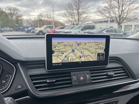 Used 2019 Audi Q5 2.0T Premium Plus w/ Premium Plus Package image 17
