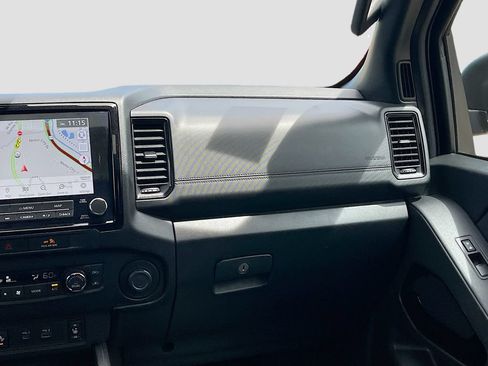 Used 2022 Nissan Frontier PRO-4X w/ Pro-4X Premium Package AWD/4WD image 24
