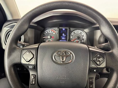 Used 2020 Toyota Tacoma SR AWD/4WD image 23