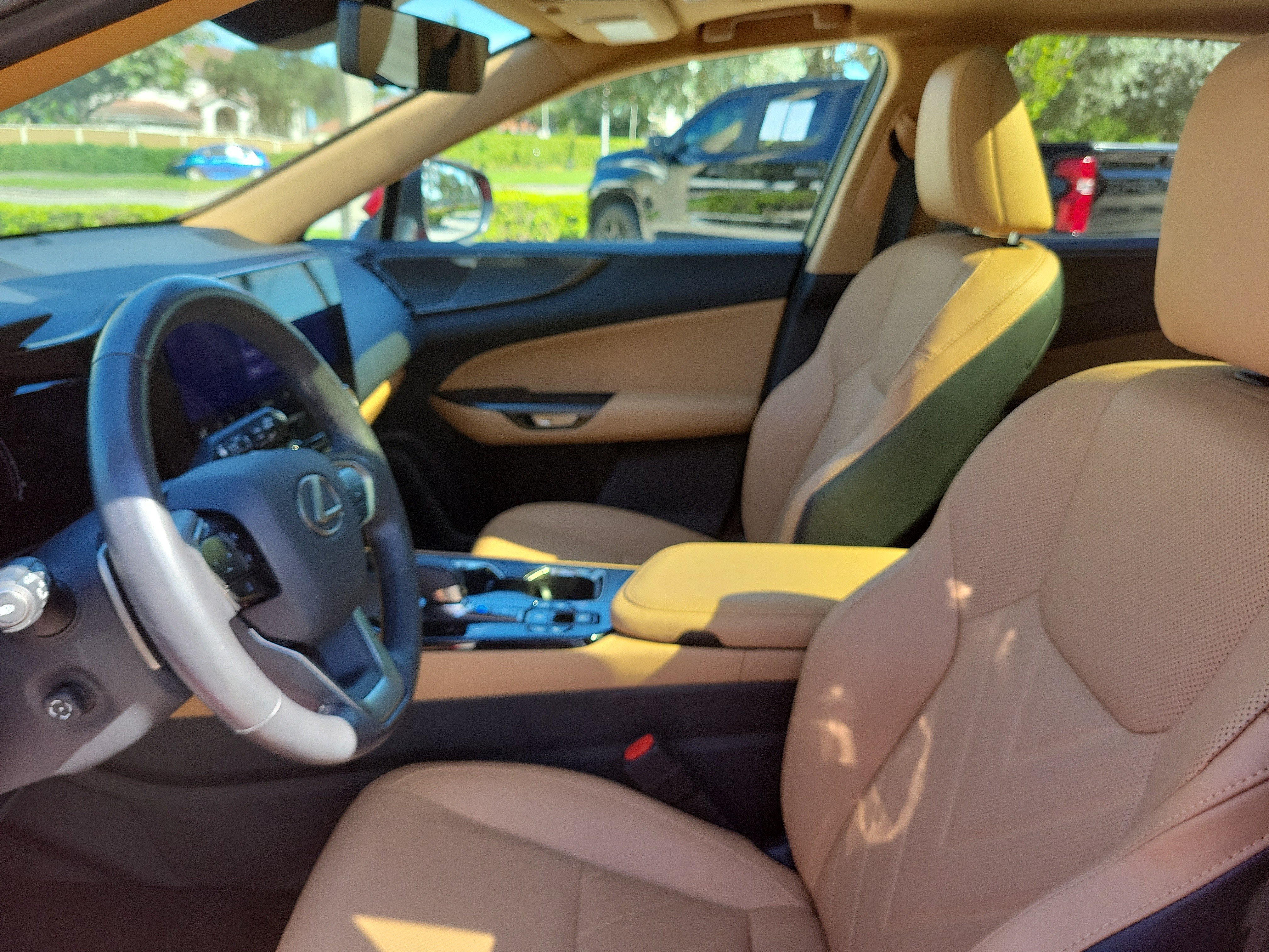 Certified 2025 Lexus NX 350 AWD w/ Accessory Package (Z2) image 24