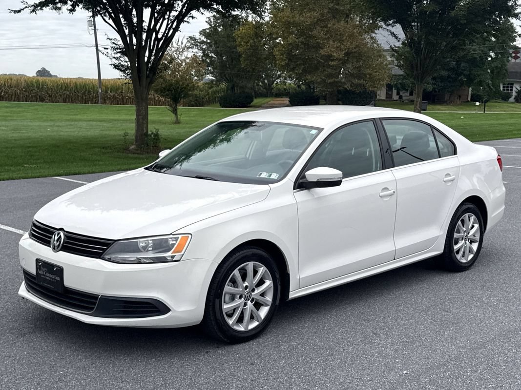 Used 2013 Volkswagen Jetta SE FWD image 4