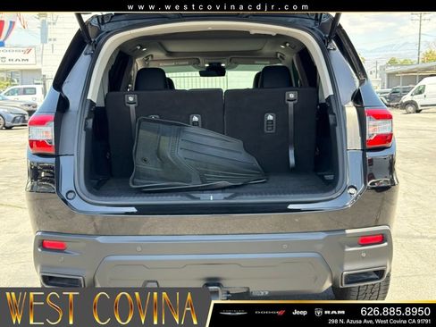 Used 2023 Honda Pilot Touring image 16