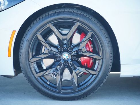 New 2026 BMW 330i Sedan w/ M Sport Package RWD image 5