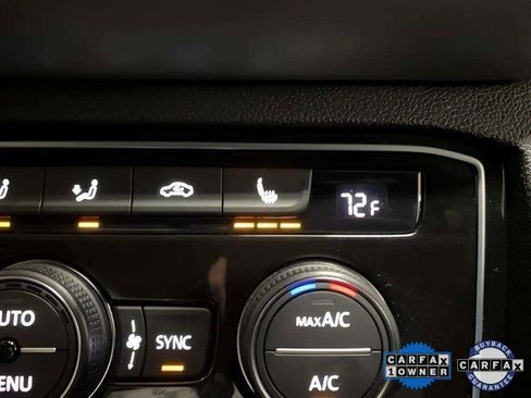 Used 2023 Volkswagen Atlas Cross Sport SE w/ Panoramic Sunroof Package image 56