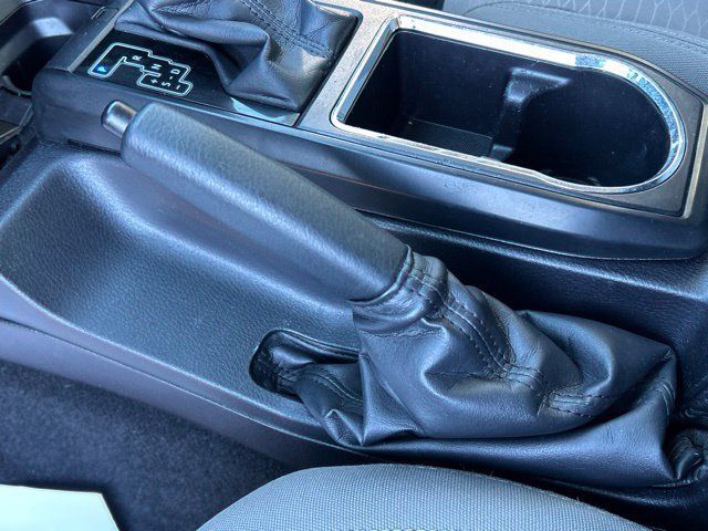 Used 2016 Toyota Tacoma SR w/ SR Convenience Package AWD/4WD image 38