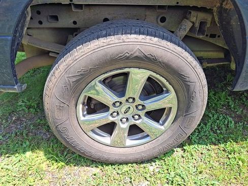Used 2018 Ford F150 XLT w/ Equipment Group 302A Luxury AWD/4WD image 13